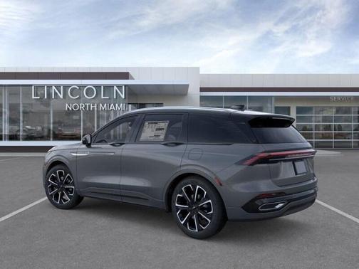 2025 Lincoln Nautilus Reserve