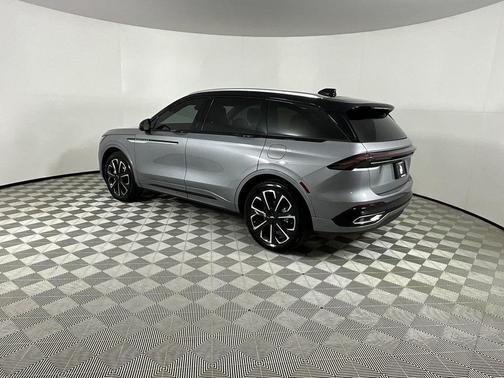 2025 Lincoln Nautilus Reserve