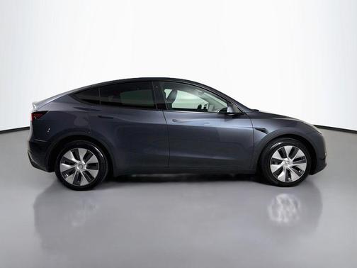 Gray 2022 Tesla Model Y Long Range