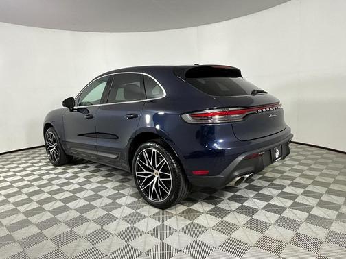 2022 Porsche Macan S