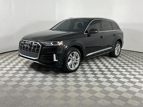 2022 Audi Q7 55 Premium Plus
