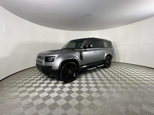 2023 Land Rover Defender X-Dynamic SE