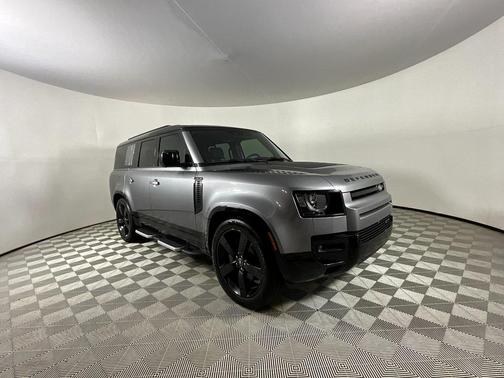 2023 Land Rover Defender X-Dynamic SE