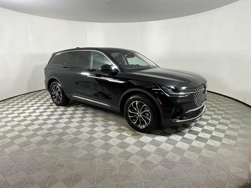 Black Metallic 2025 Lincoln Nautilus Premiere