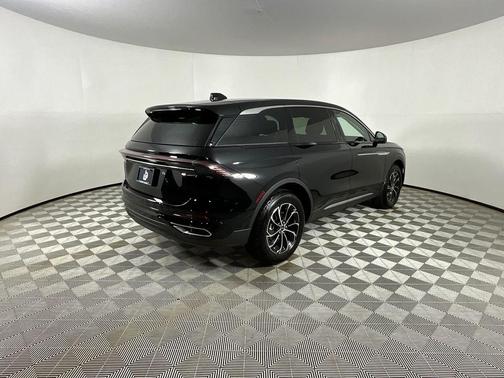 Black Metallic 2025 Lincoln Nautilus Premiere
