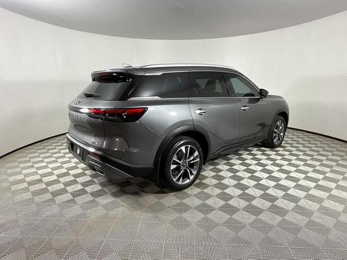 2022 INFINITI QX60 Luxe