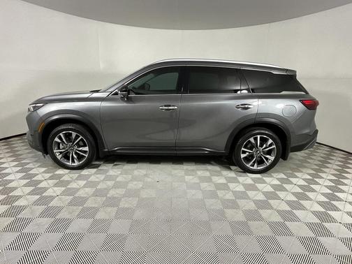2022 INFINITI QX60 Luxe