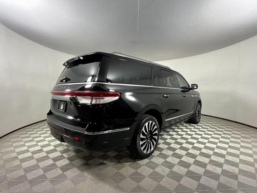 2023 Lincoln Navigator L Black Label