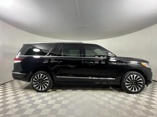 2023 Lincoln Navigator L Black Label
