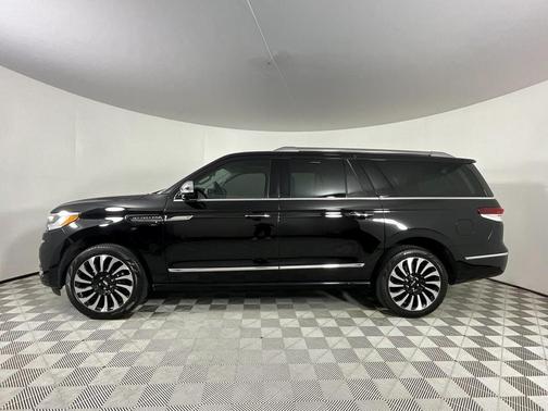2023 Lincoln Navigator L Black Label