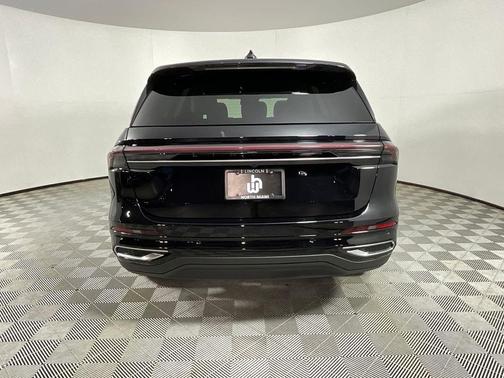 Black Metallic 2025 Lincoln Nautilus Premiere