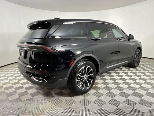 Black Metallic 2025 Lincoln Nautilus Premiere