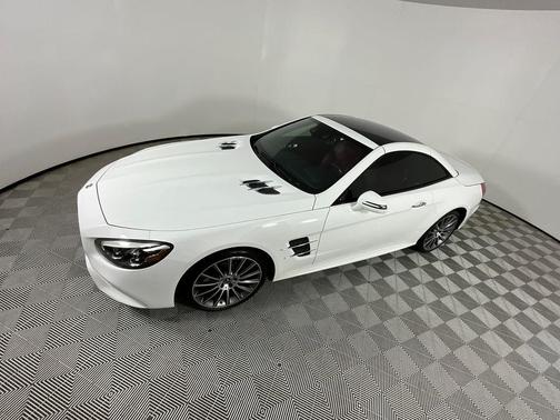 2020 Mercedes-Benz SL 550 Base