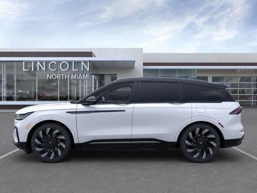 2025 Lincoln Nautilus Reserve