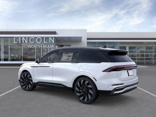 2025 Lincoln Nautilus Reserve