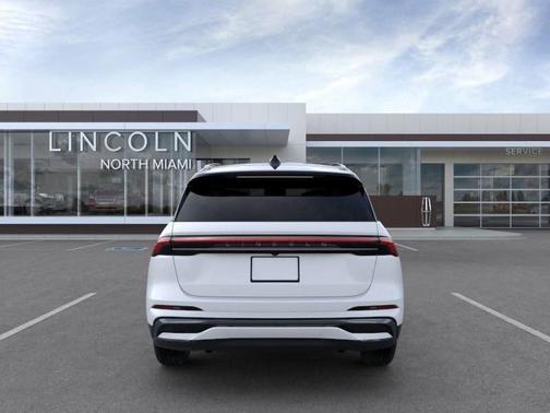 2025 Lincoln Nautilus Reserve