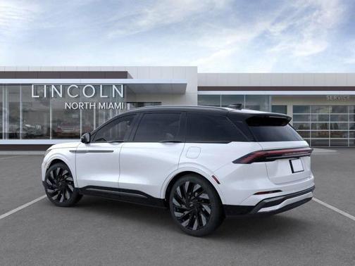 2025 Lincoln Nautilus Reserve