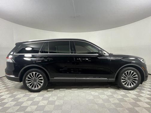 Black Metallic 2023 Lincoln Aviator Standard RWD