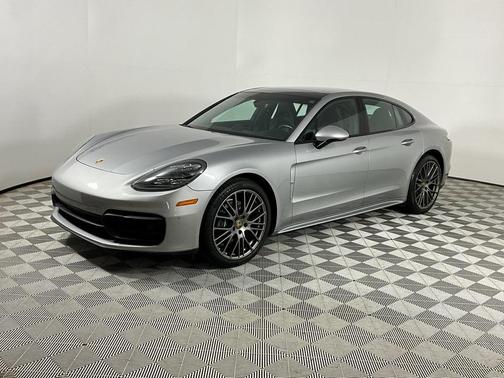 2022 Porsche Panamera Platinum Edition