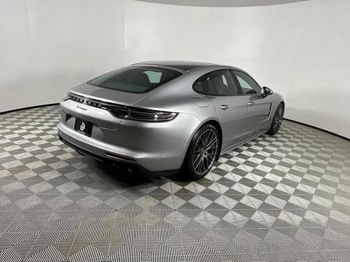 2022 Porsche Panamera Platinum Edition