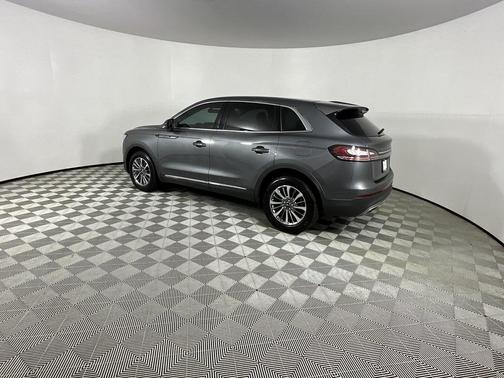 2021 Lincoln Nautilus Standard