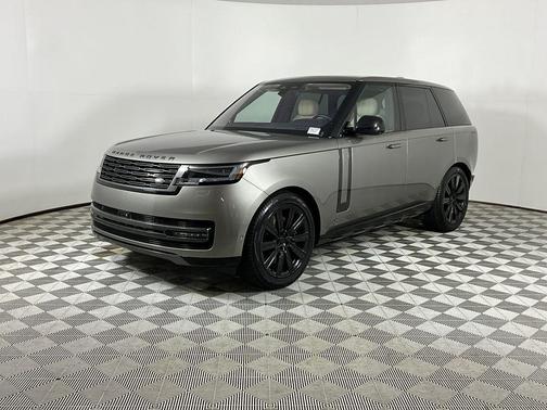 Silicon Silver 2023 Land Rover Range Rover P530 SE