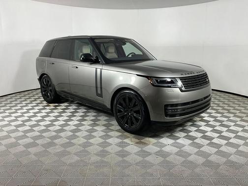 Silicon Silver 2023 Land Rover Range Rover P530 SE
