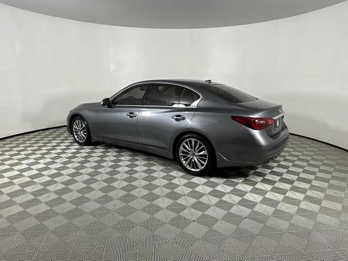 2022 INFINITI Q50 LUXE