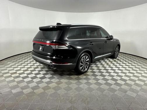 2025 Lincoln Aviator Premiere