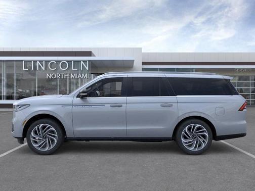 2025 Lincoln Navigator L Reserve
