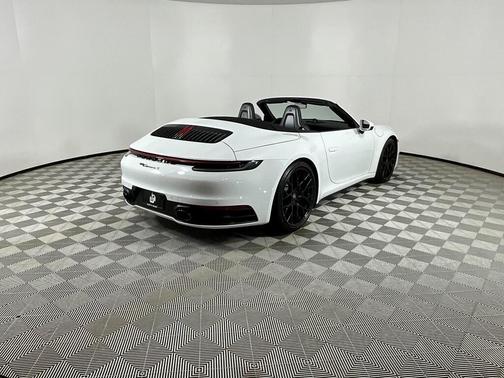 2022 Porsche 911 Carrera S