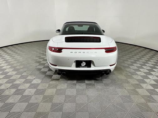 2018 Porsche 911 Targa 4S