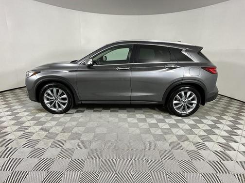 2022 INFINITI QX50 Luxe
