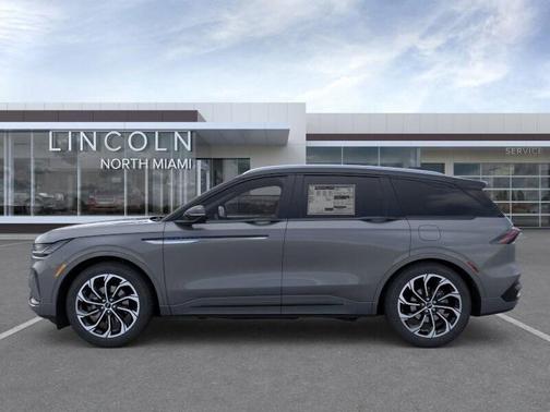 2025 Lincoln Nautilus Reserve