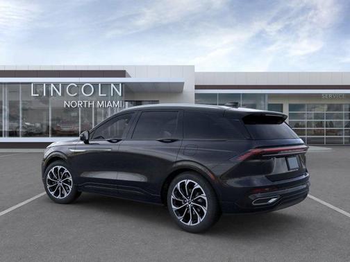 2025 Lincoln Nautilus Reserve