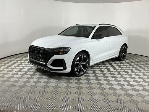 Glacier White Metallic 2024 Audi RS Q8 4.0T quattro