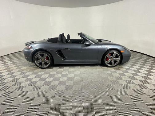 2025 Porsche 718 Boxster S