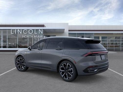 2025 Lincoln Nautilus Reserve
