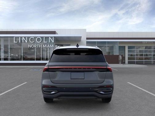 2025 Lincoln Nautilus Reserve