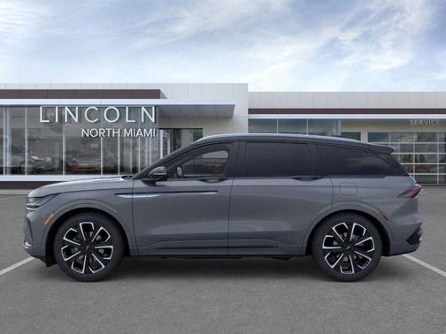 2025 Lincoln Nautilus Reserve