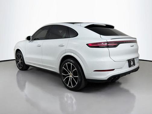 White 2023 Porsche Cayenne
