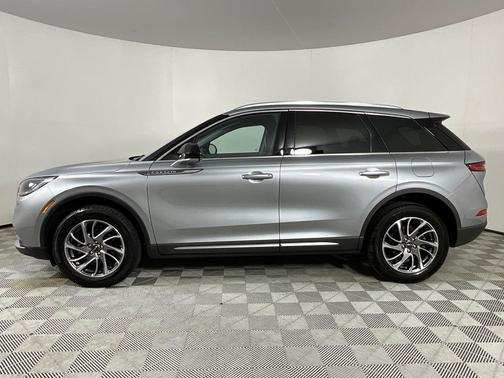 Silver Radiance Metallic 2022 Lincoln Corsair Standard