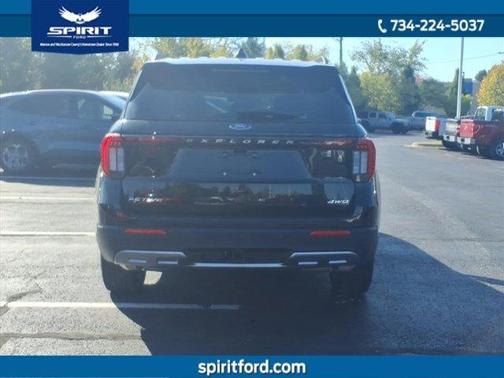 2025 Ford Explorer Active