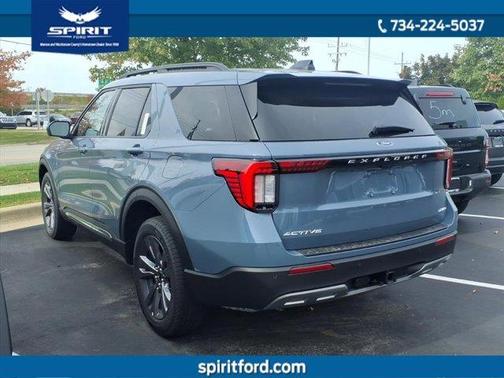 2025 Ford Explorer Active