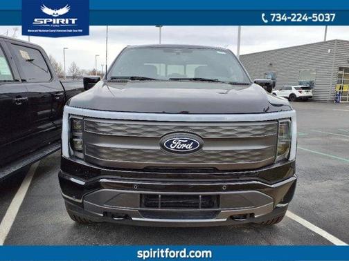 2025 Ford F-150 Lightning LARIAT