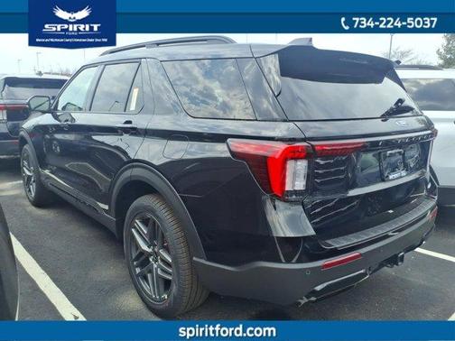 Agate Black Metallic 2026 Ford Explorer ST-Line