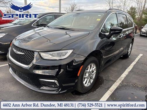 2022 Chrysler Pacifica Touring-L