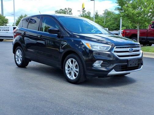 Black Metallic 2019 Ford Escape SE