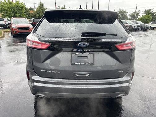 2021 Ford Edge Titanium