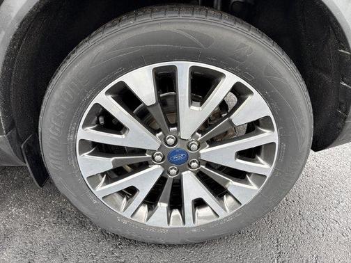 2020 Ford Escape Titanium Hybrid